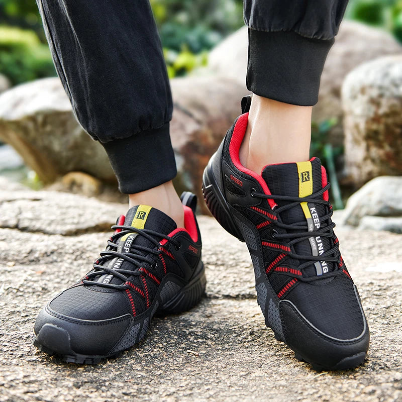 Men's Hiking Sports Shoes Outdoor Waterproof Hiking Training Boots Men's Comfortable Wear-Resistant Hunting Tactical Shoes