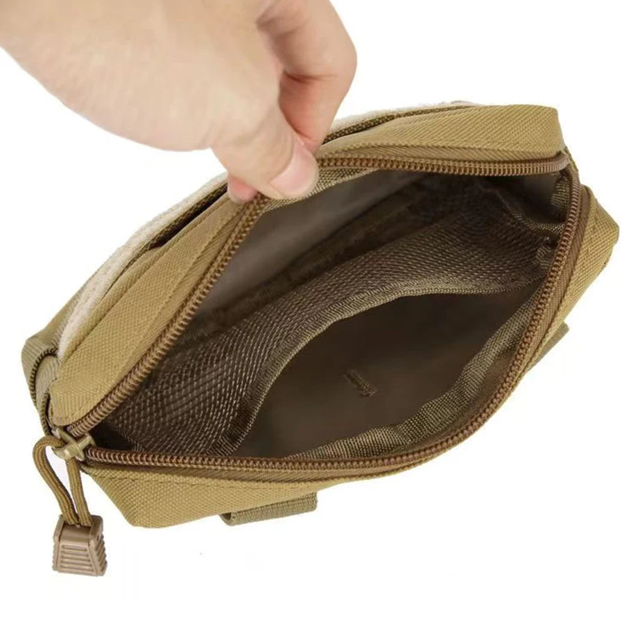 Outdoor daily carrying tool kit can be hung on the outdoor vest, outdoor backpack belt