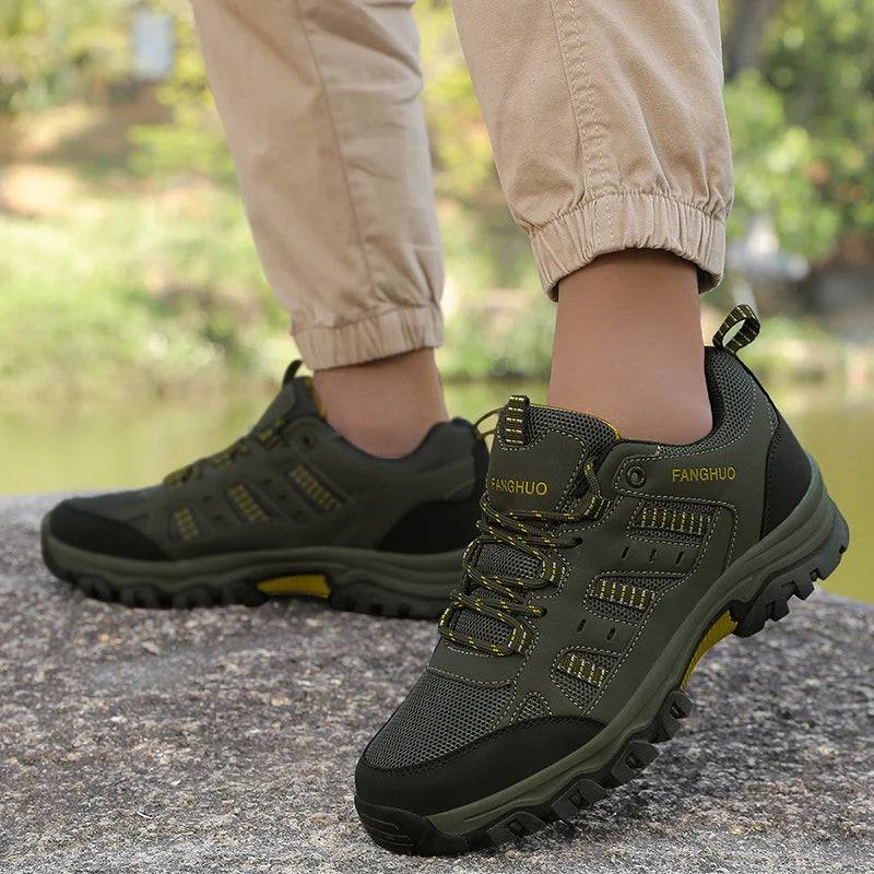 Outdoor Non-Slip Hiking Shoes for Men 2025 New Wear-Resistant Shock-Absorbing Mountain Climbing Sports Cross-Country Hiking Shoes