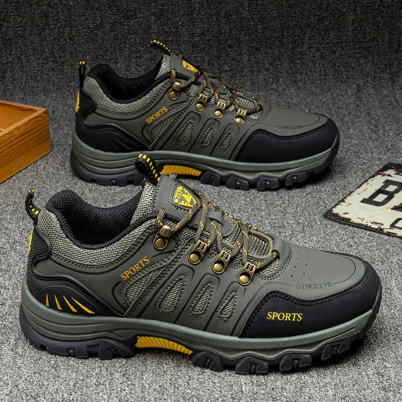 Men's Hiking Shoes Anti-Slip Breathable Lightweight Outdoor Trekking Shoes Waterproof High-Top Snow Boots Wide Size 39-44